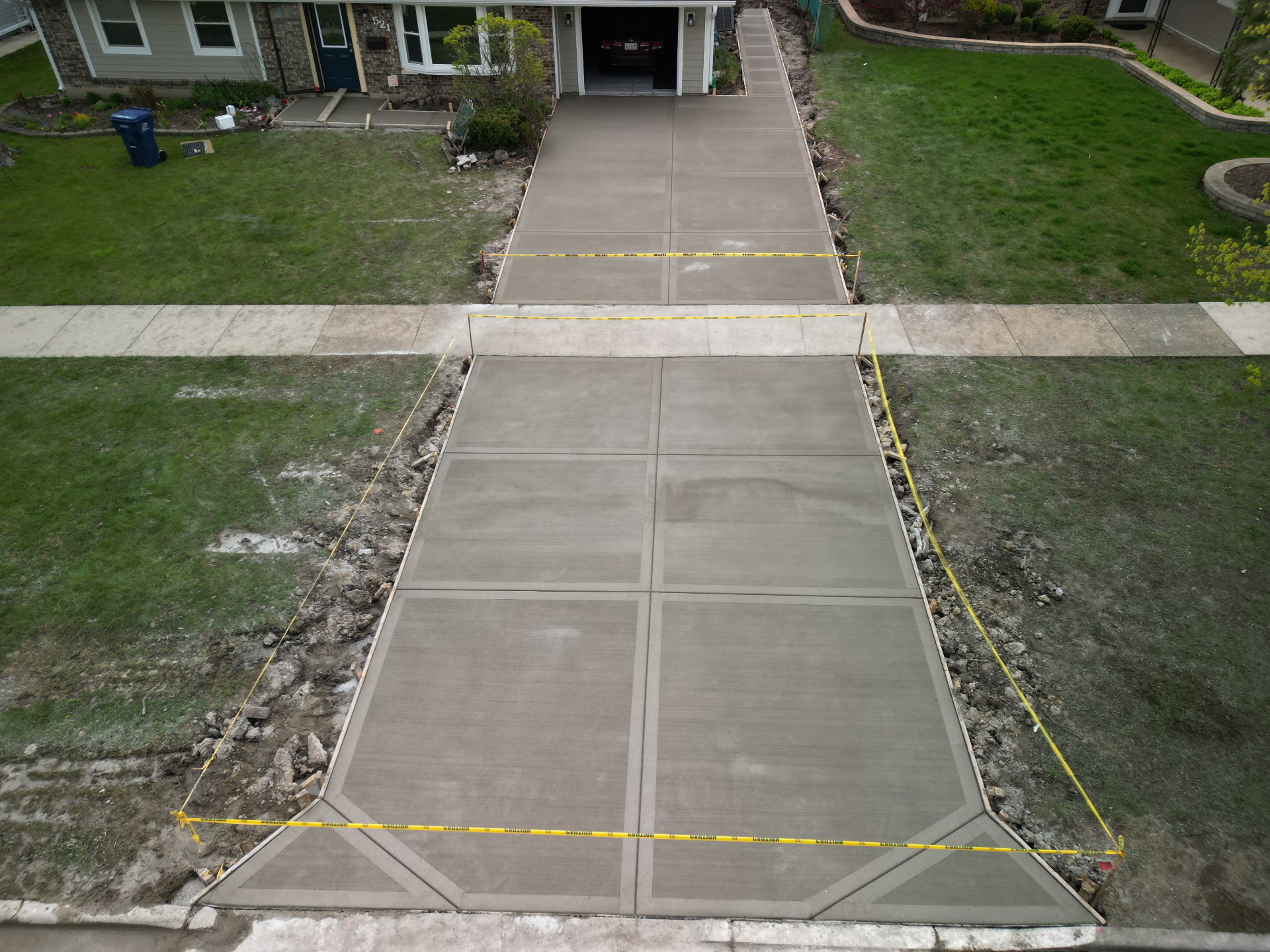 Driveway & Approach Walkway